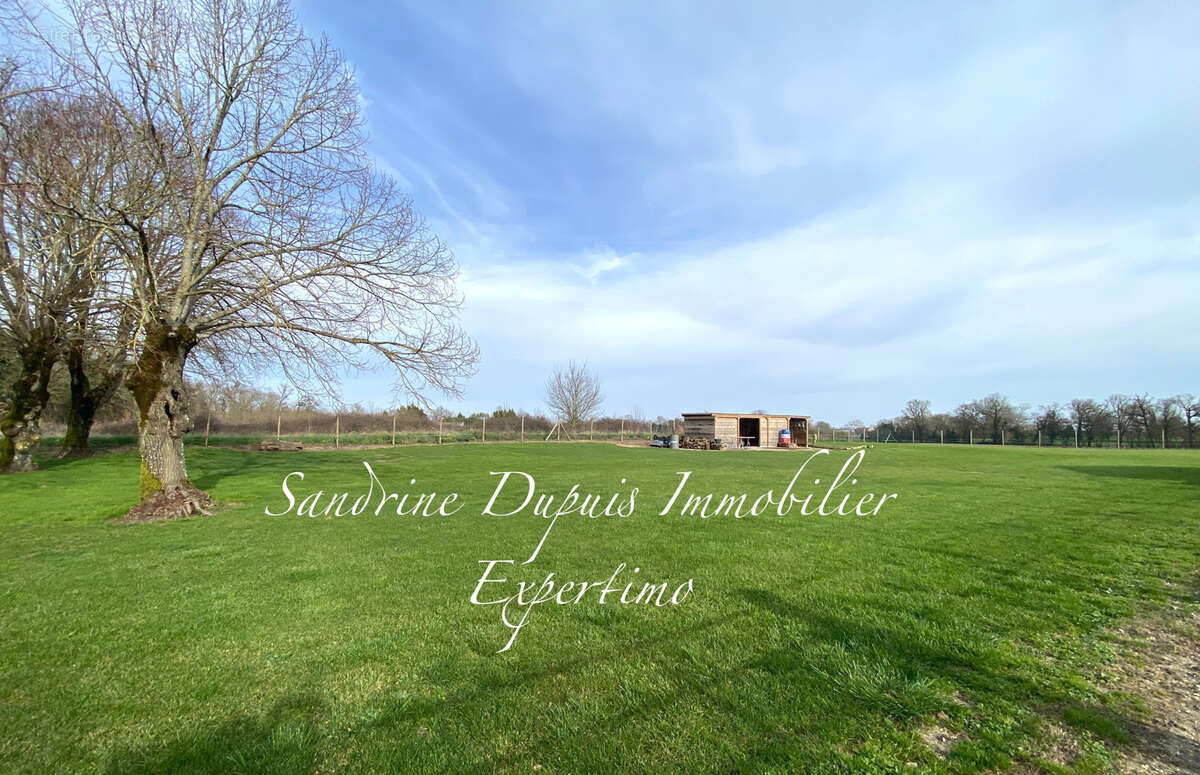 Maison à CHERMIGNAC