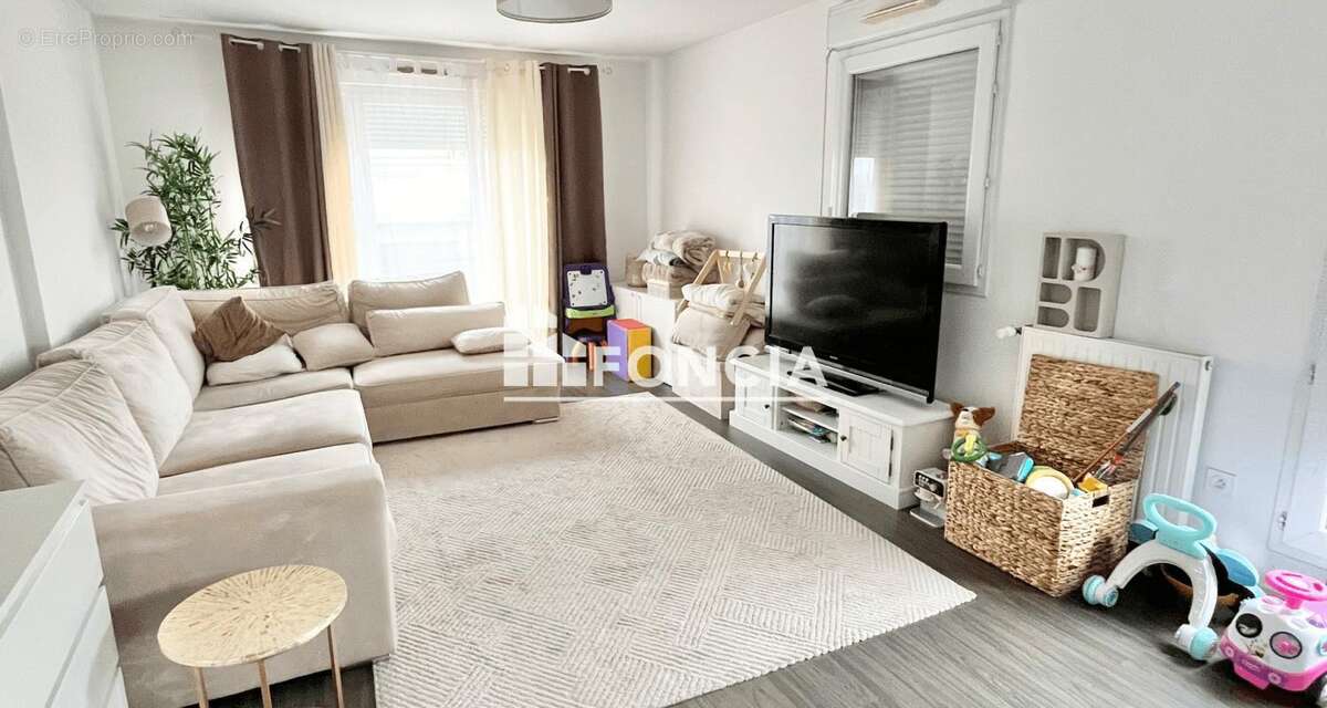 Appartement à ELANCOURT