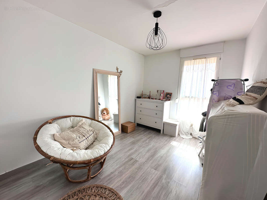 Appartement à SAINT-LAURENT-SUR-SAONE