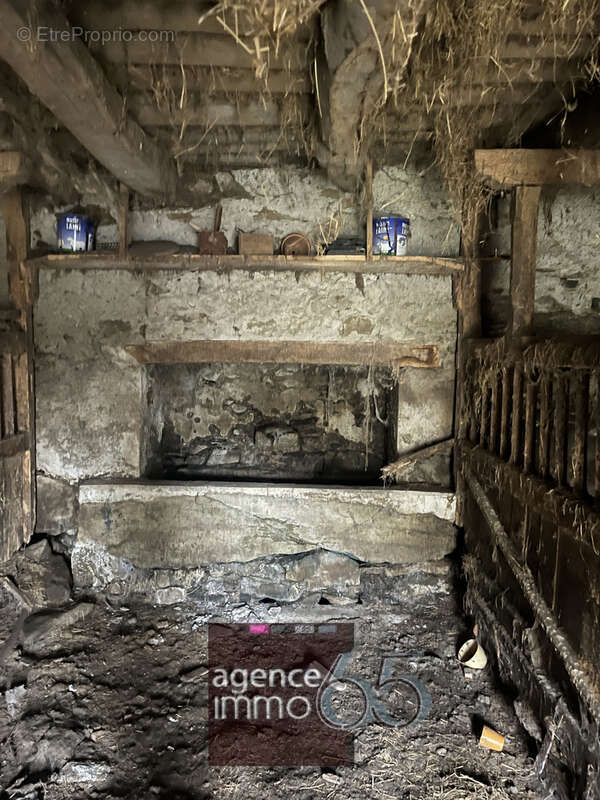 Maison à LUZ-SAINT-SAUVEUR