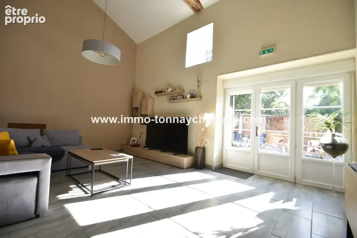 Maison 6 pièces 193 m² à vendre à Tonnay-Charente (17430) - photo 4