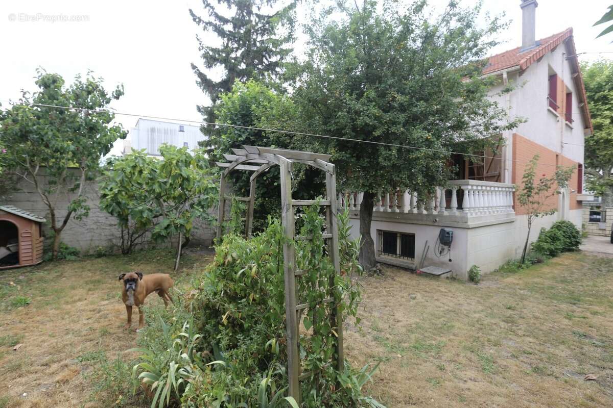 Maison 120 m² à Rosny-Sous-Bois  - photo 2