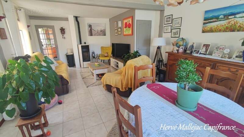 Maison à SAINT-PIERRE-EN-PORT