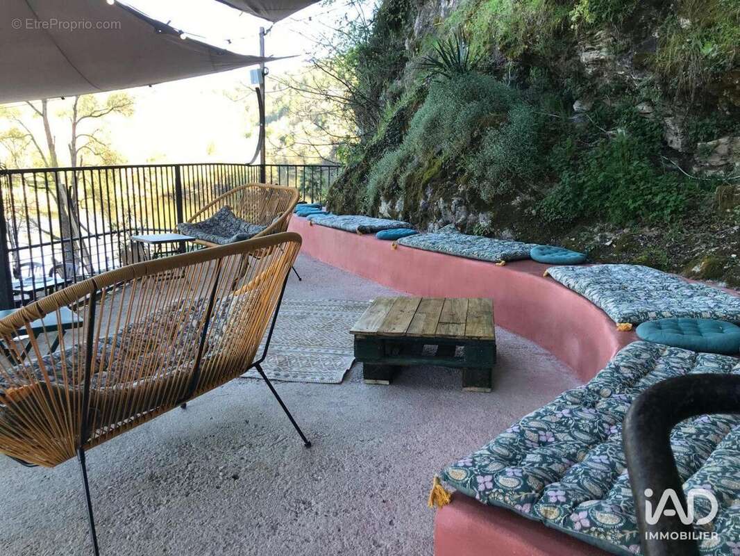 Photo 9 - Commerce à ALBAS