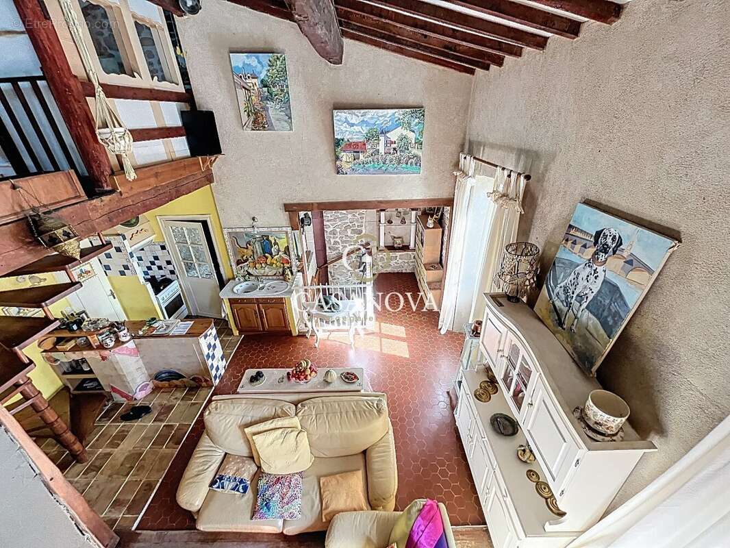 Appartement en duplex de 106 m² avec charme de l'ancien - photo 10