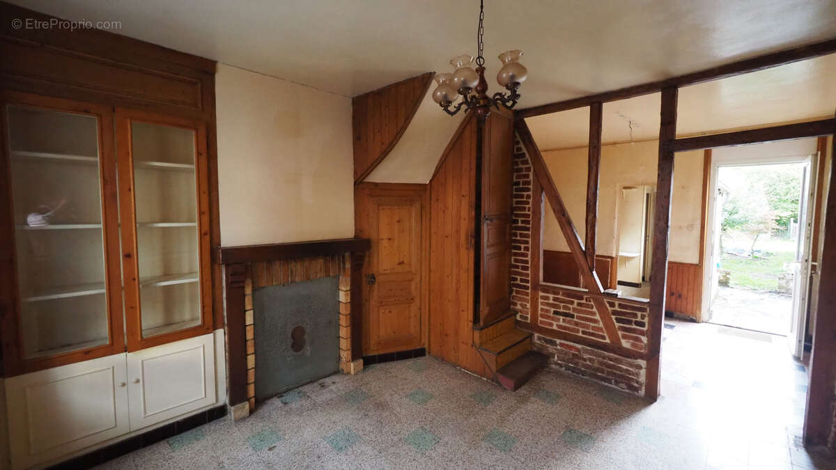 Maison à SAINT-LEGER-LES-DOMART