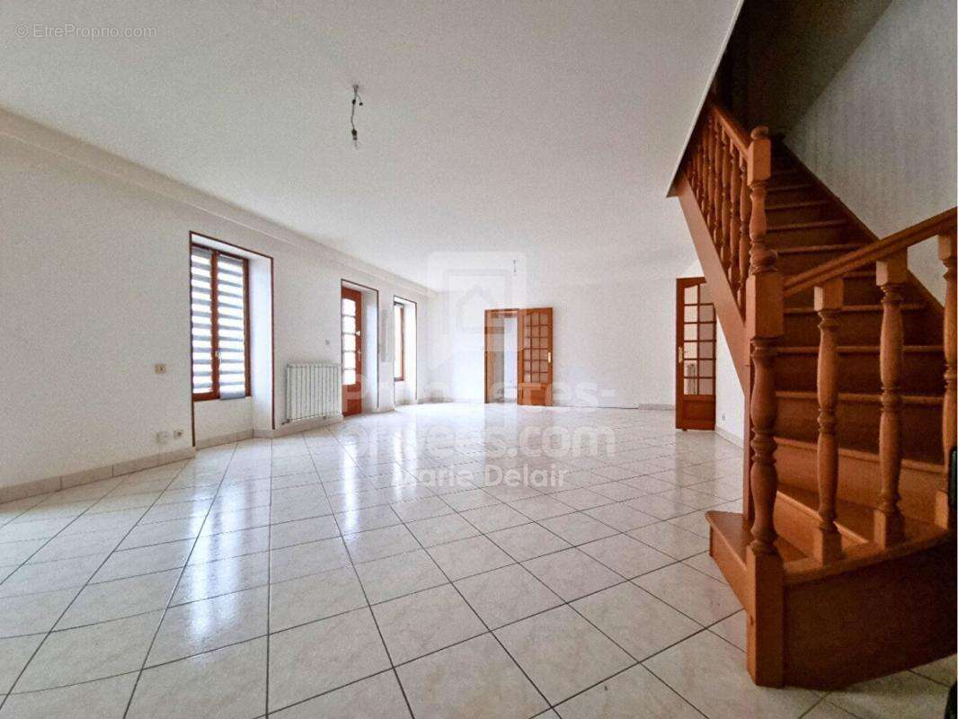 Maison à POUILLY-SUR-LOIRE