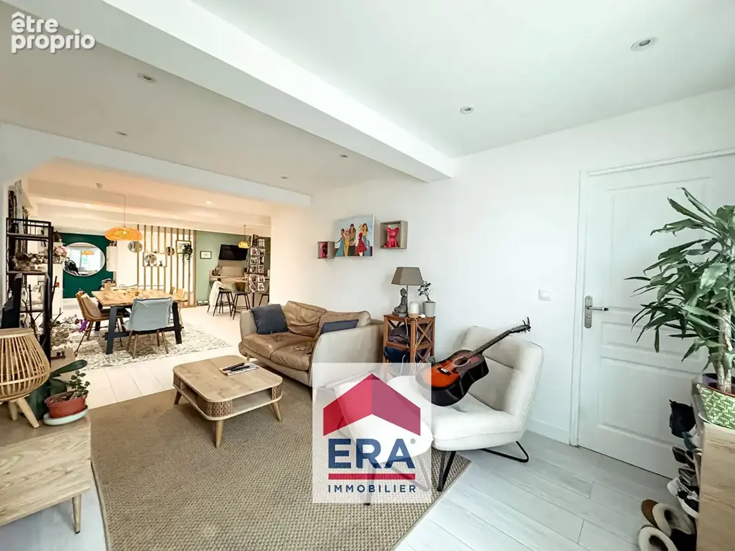 Appartement à SARTROUVILLE