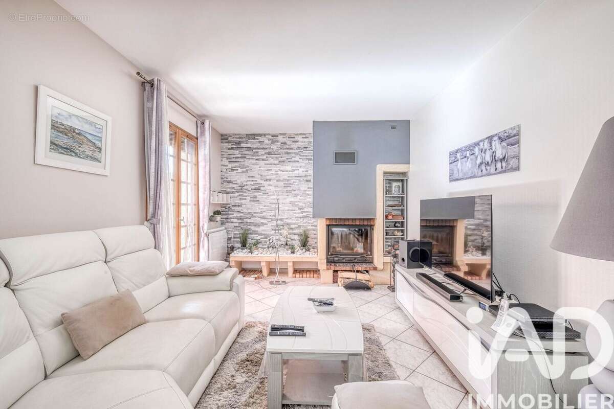 Photo 3 - Maison à VAUJOURS