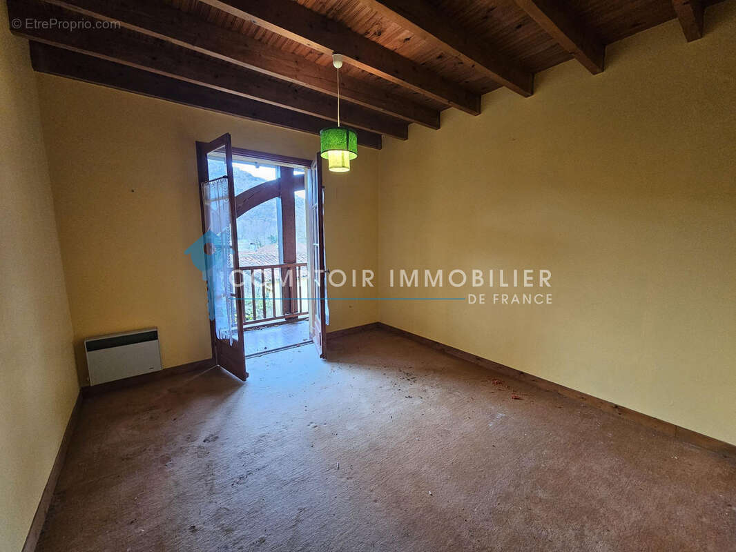 A vendre, Luscan 31510 Maison atypique de 240 m2 avec jardin - photo 6