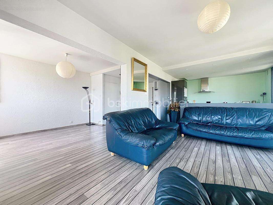 Appartement à SAINT-MARTIN-D'HERES