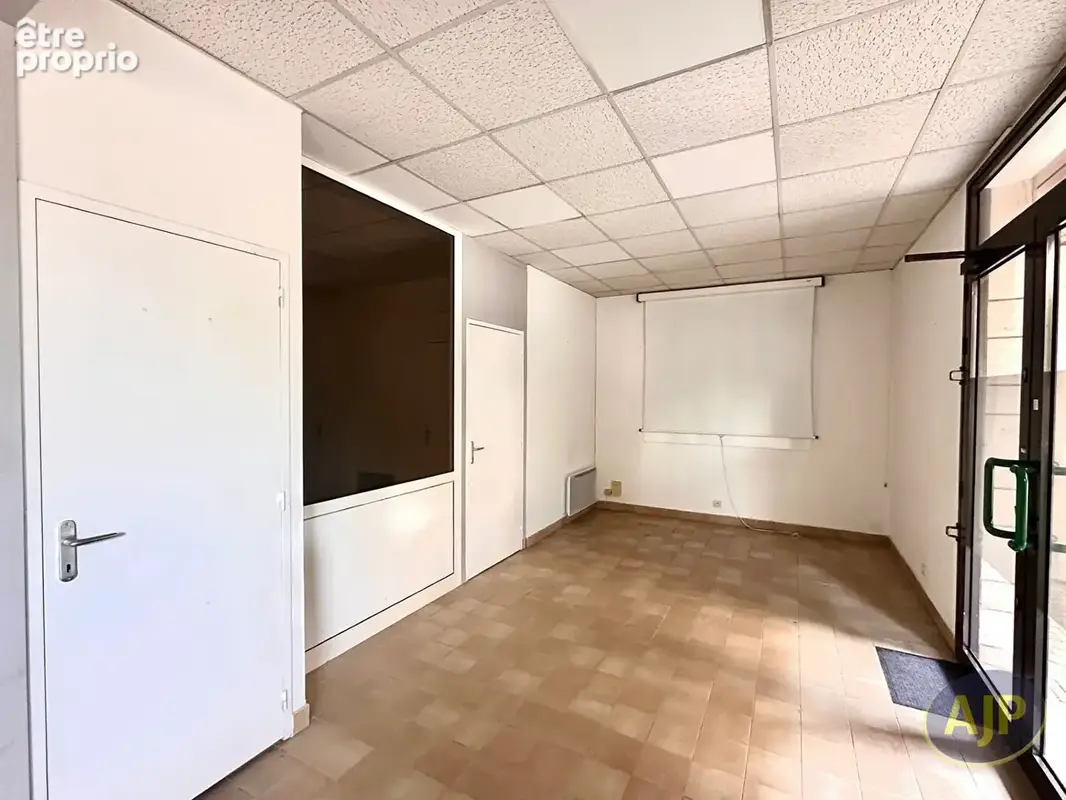 Local commercial Nantes 50 m2 - photo 3