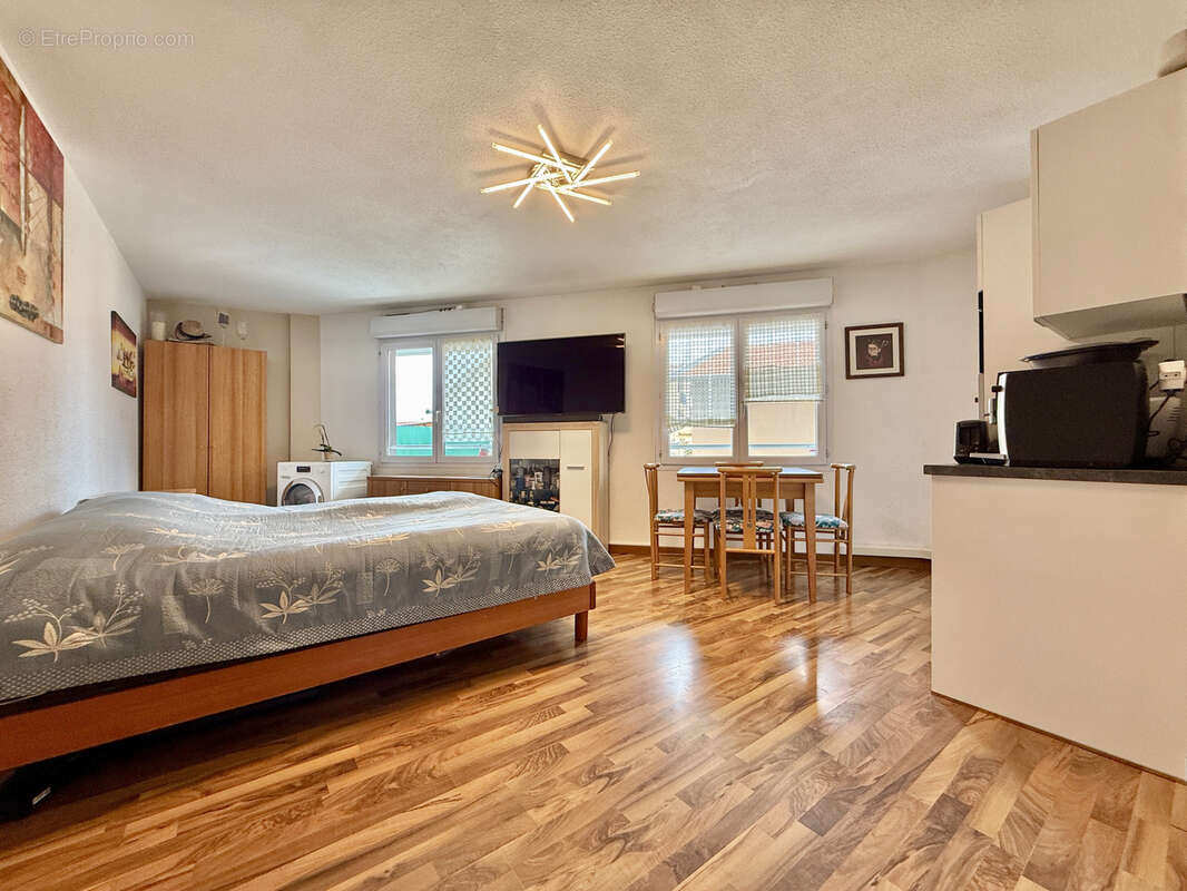 Appartement à ROQUEBRUNE-CAP-MARTIN