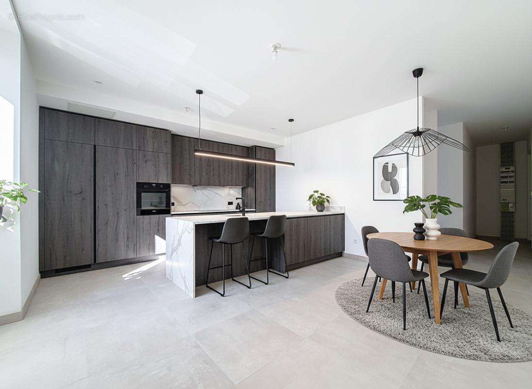 Appartement à VILLETTE-DE-VIENNE