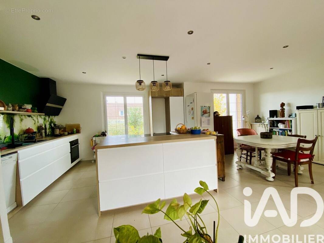 Photo 1 - Maison à BOISSISE-LE-ROI