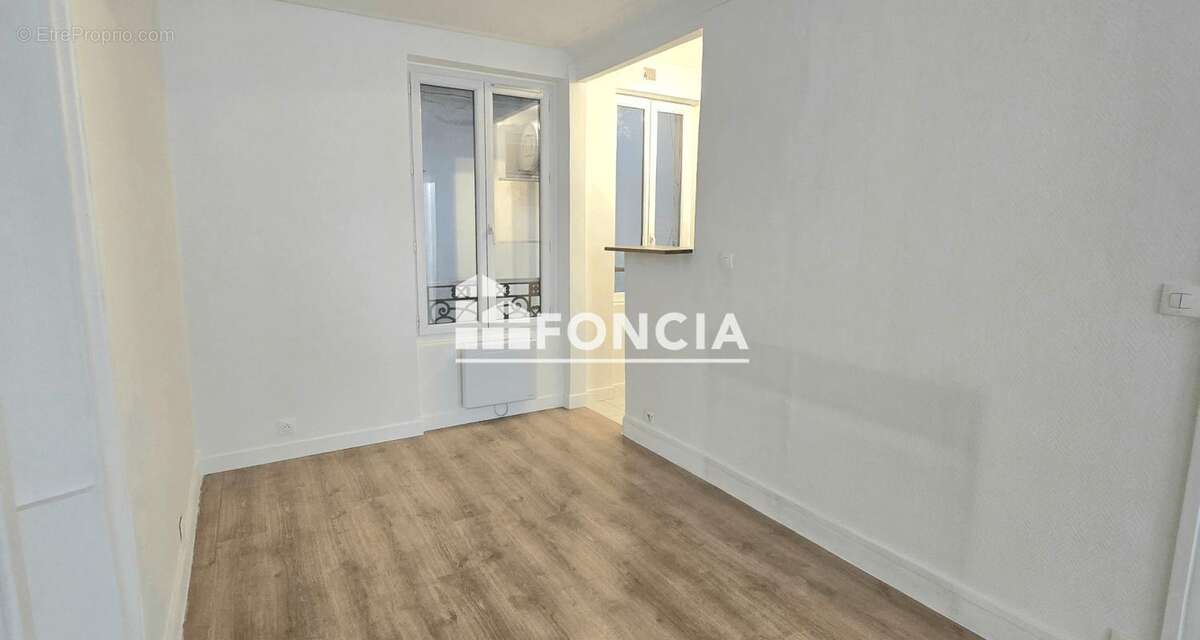 Appartement à PARIS-19E