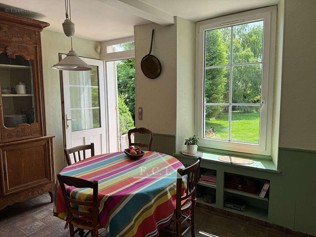 Maison à SAINT-MARTIN-DES-CHAMPS