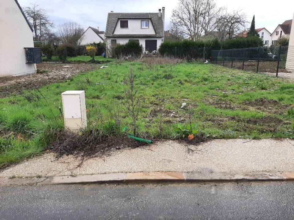 Terrain à VERT-LE-GRAND