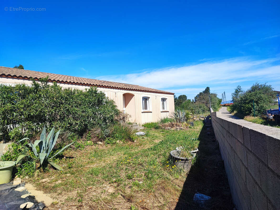 Maison à AIGUES-VIVES