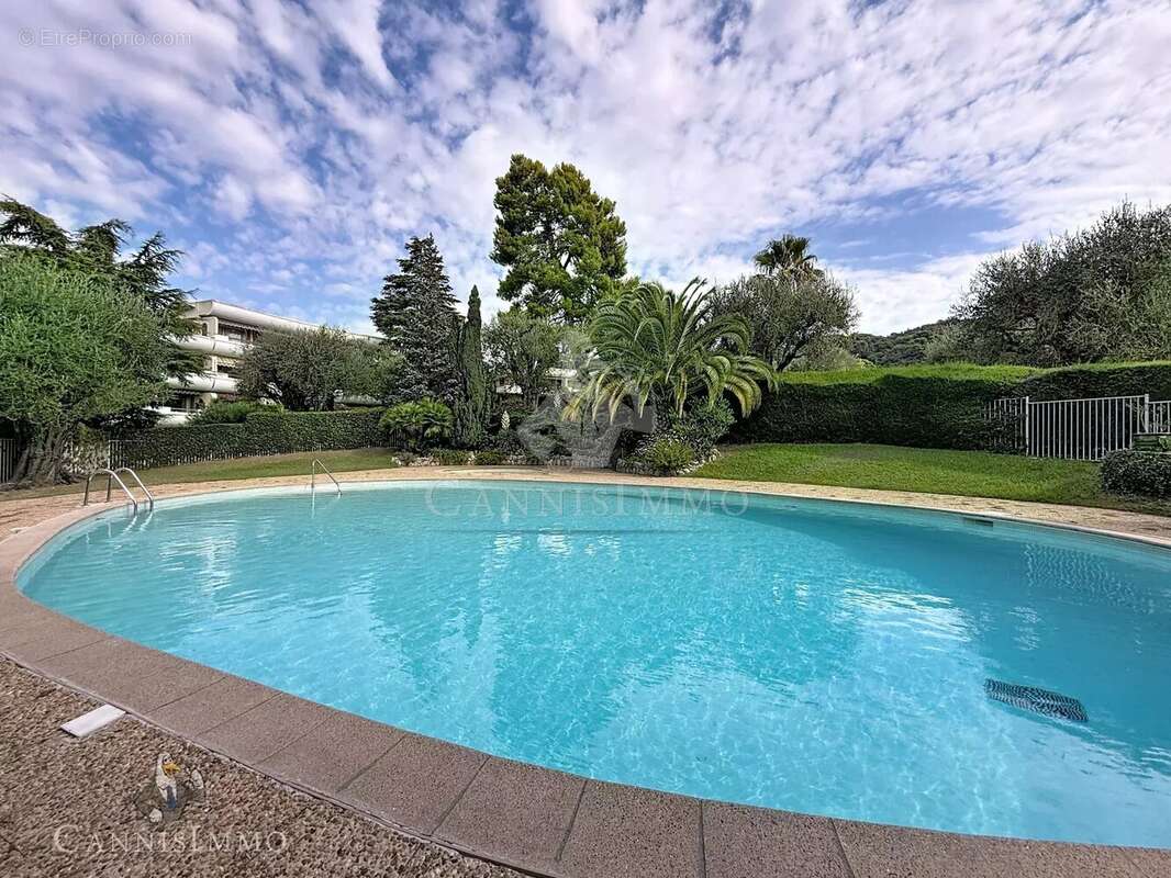 Appartement à LE CANNET