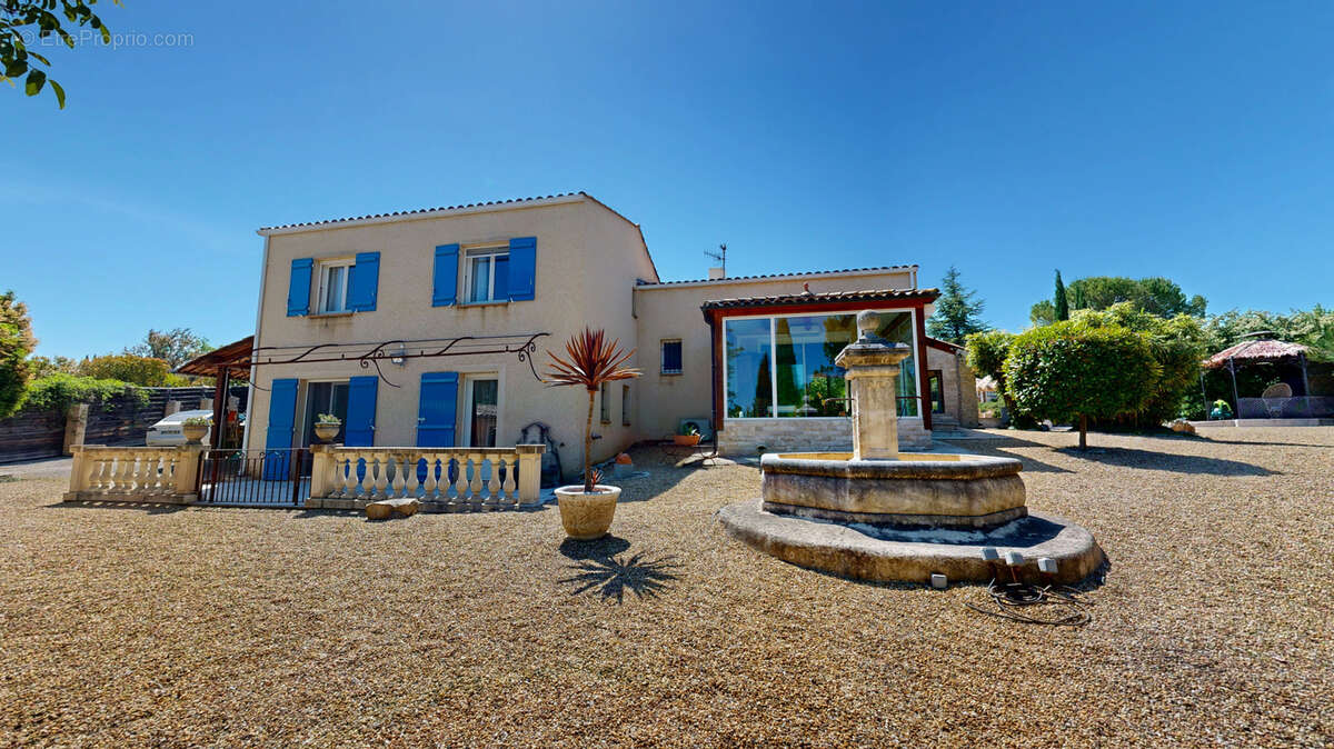 Maison à VALENSOLE