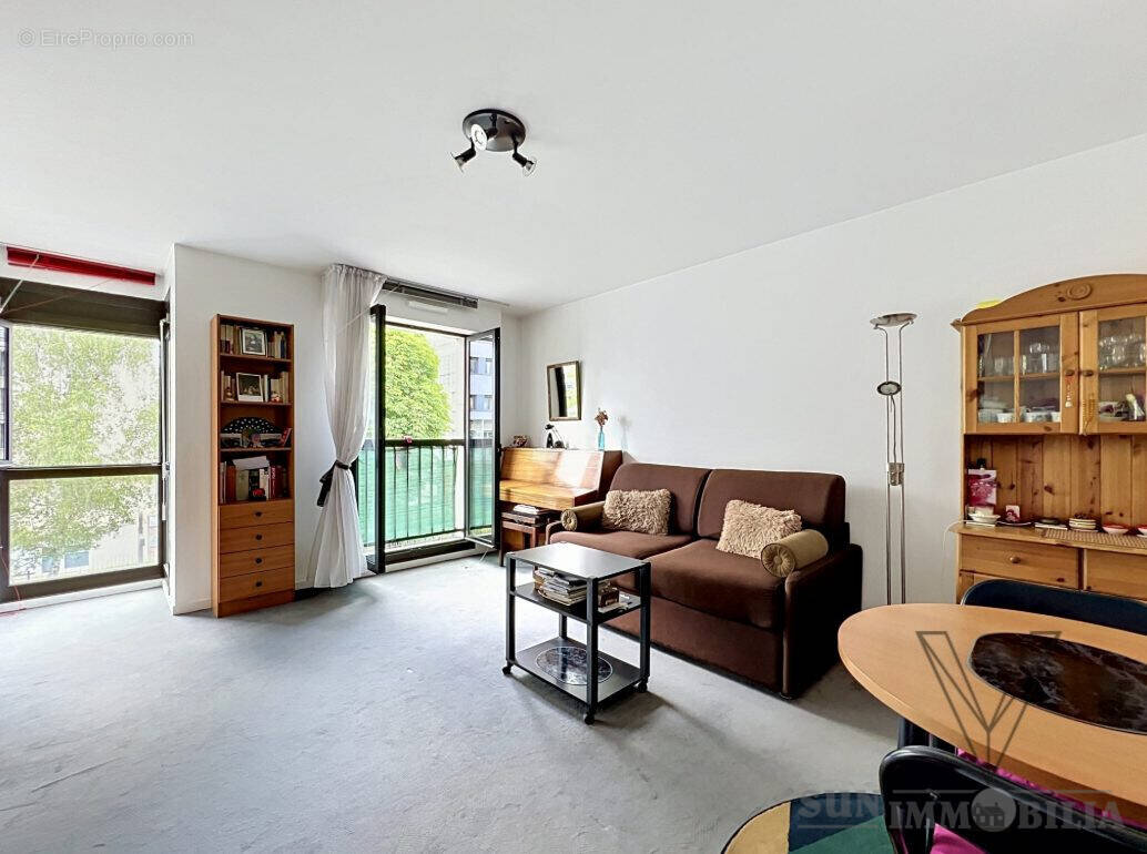 Appartement à PARIS-20E