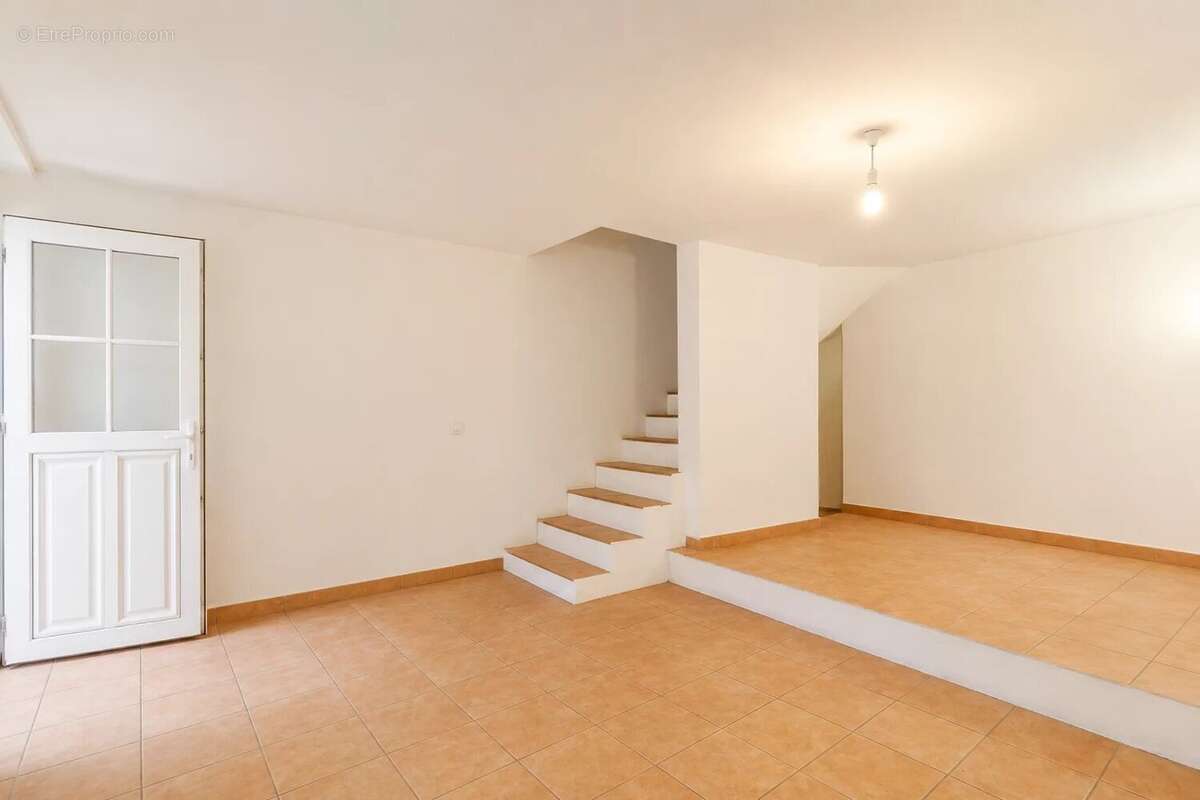 Roquesteron // Maison de Village // 50m² // 3 pièces - photo 8