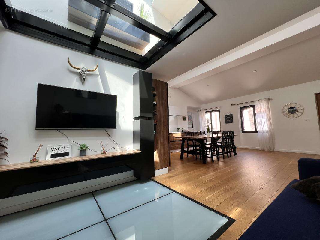 Rue des Changes – Rare T4 de 109 m² au dernier étage - photo 9