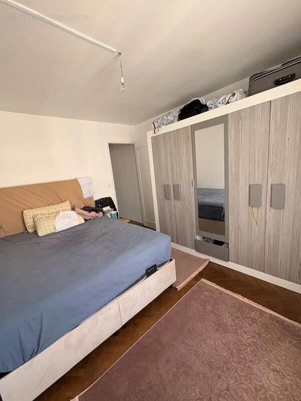 Appartement à MARSEILLE-2E