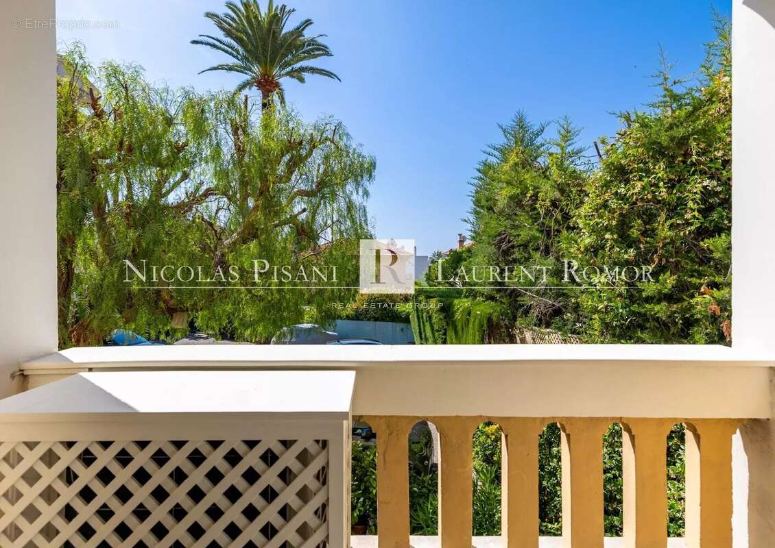 Appartement à BEAULIEU-SUR-MER