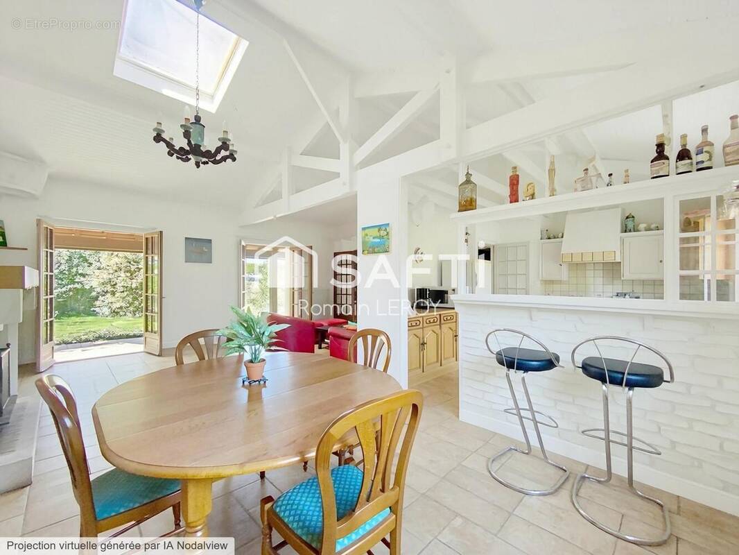 Photo 1 - Maison à FARGUES-SAINT-HILAIRE