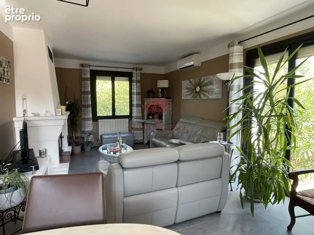 Le pouget - a vendre villa de type t4 avec une piscine - photo 4