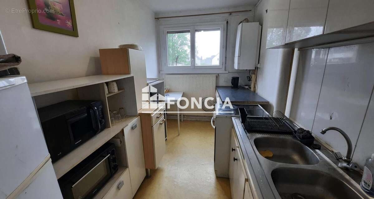 Appartement à SAINT-ETIENNE-DU-ROUVRAY