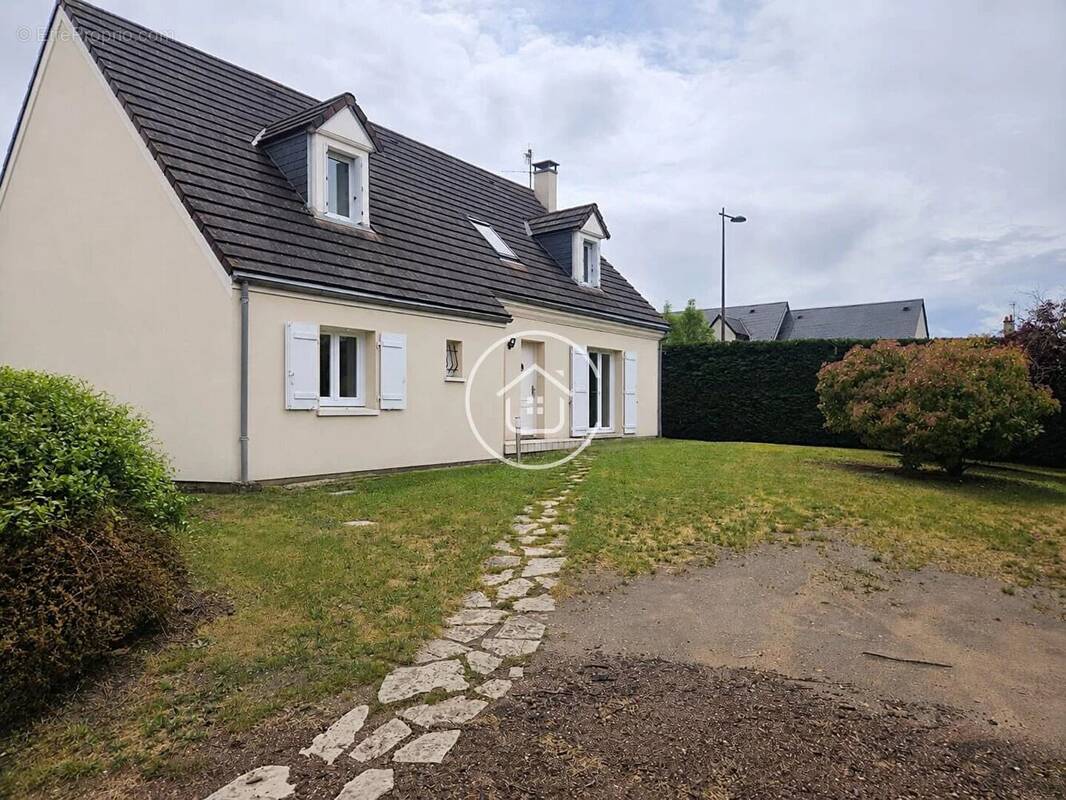 Maison à VINEUIL