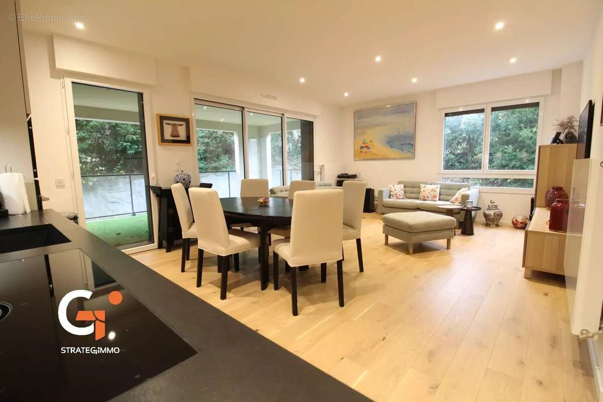 Appartement à MONT-SAINT-AIGNAN