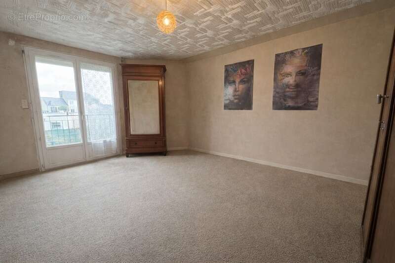 Maison à SAINT-CYR-SUR-LOIRE