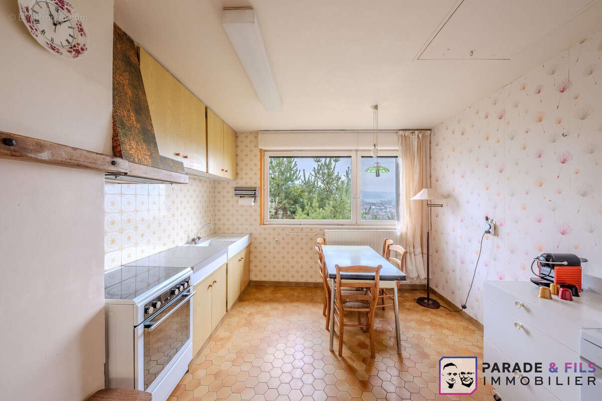 Maison à LAY-SAINT-CHRISTOPHE