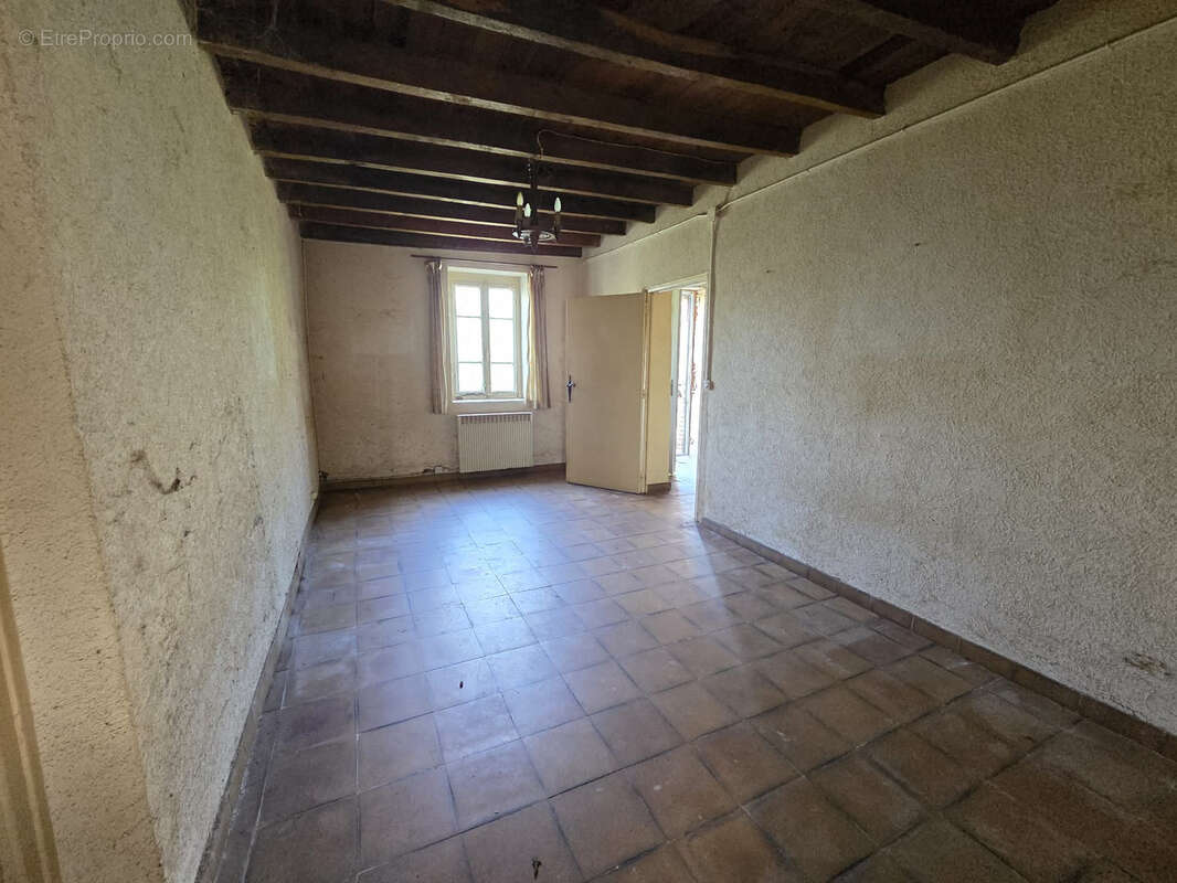 Maison à ISSERPENT