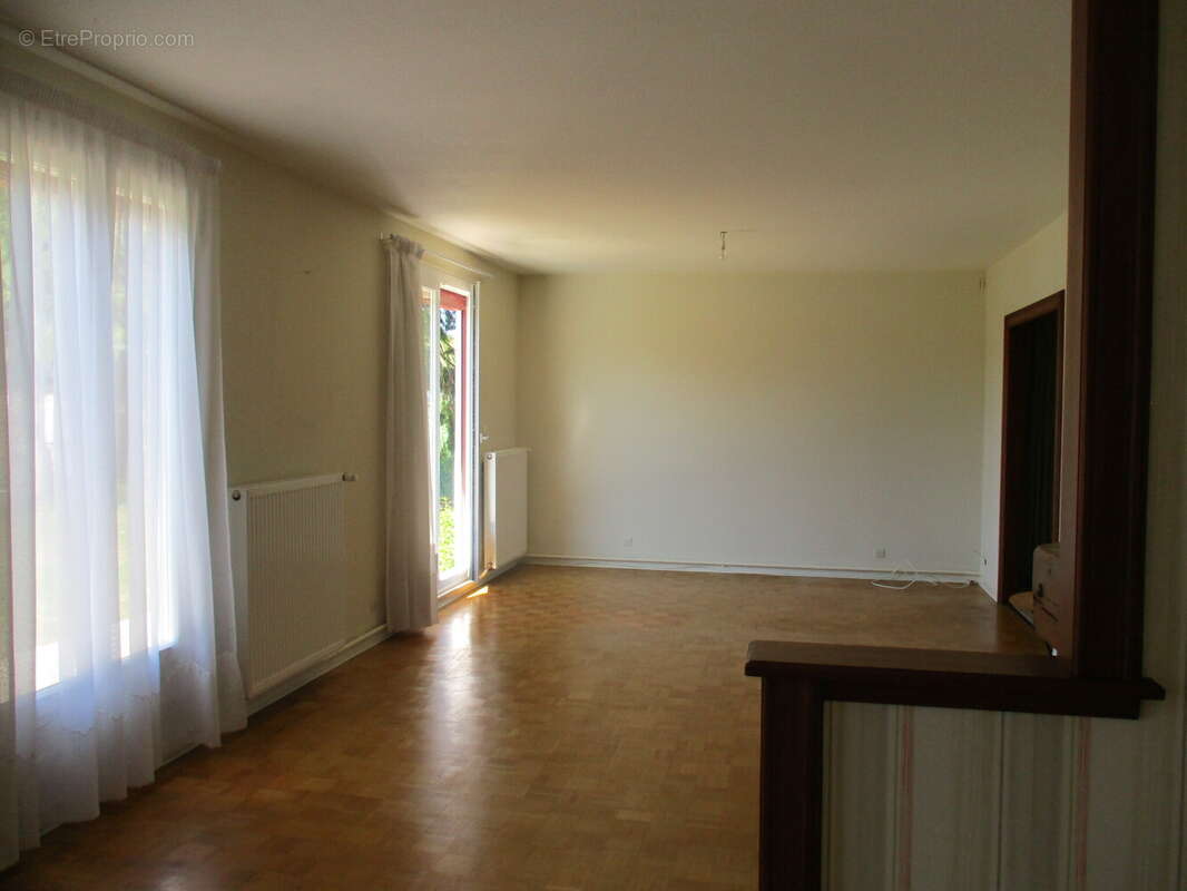 Maison à CHATILLON-EN-BAZOIS