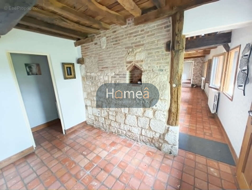 Maison de caractère de 170 m2 sur un hectare de terrain - photo 5