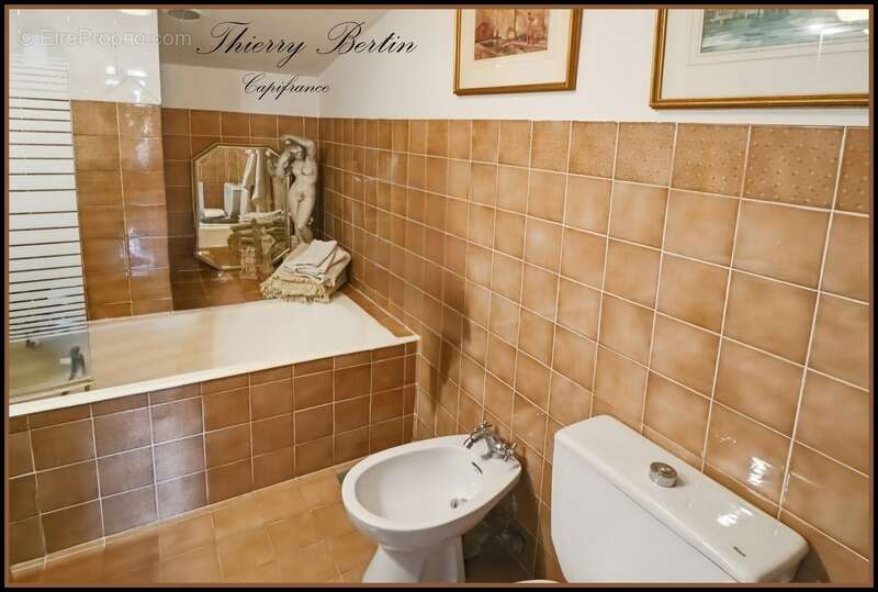 Appartement à LA COLLE-SUR-LOUP