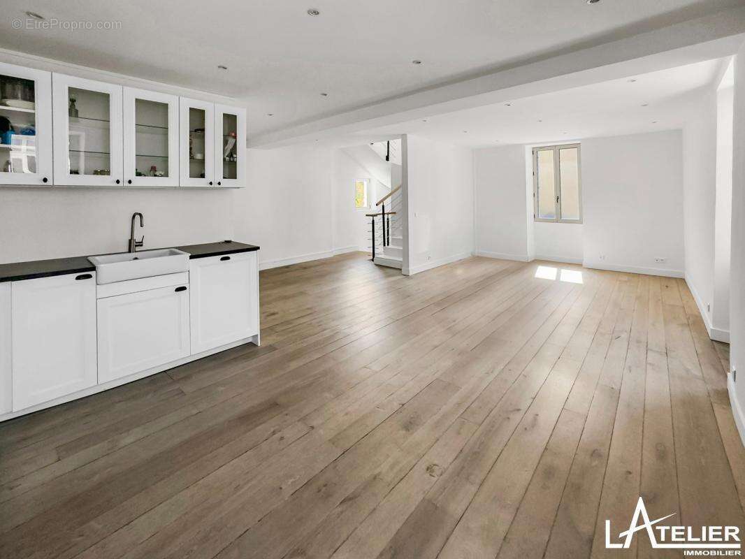 Appartement à MAREIL-MARLY