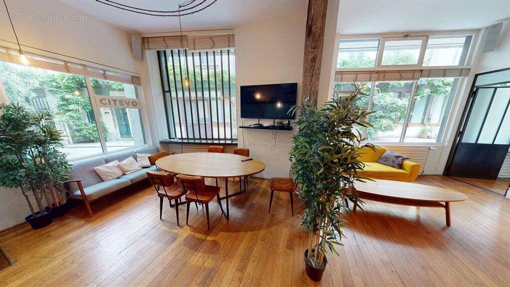 Commerce à PARIS-11E