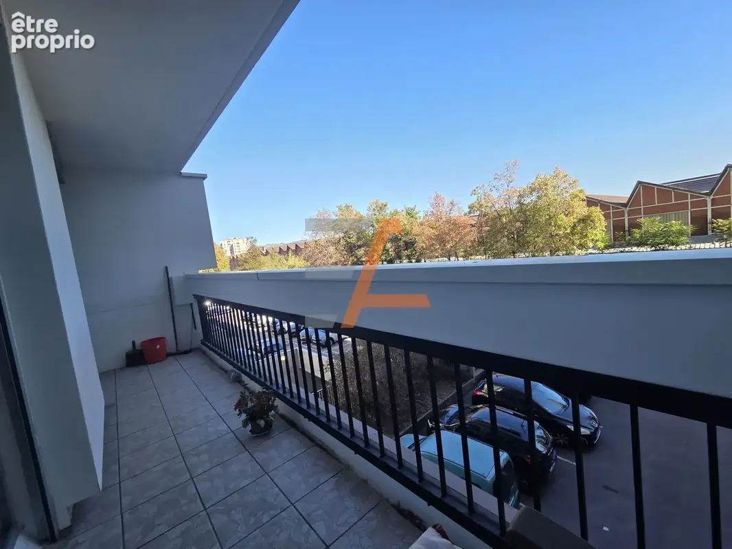 BERGSON   PROCHE CITÉ DU DESIGN   F4 de 75m2 avec 3 chambres, garage , parking et balcons - photo 10