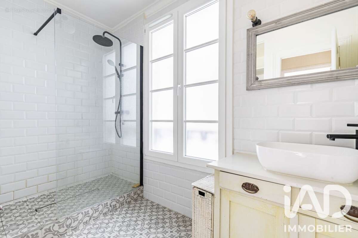 Photo 4 - Appartement à PARIS-9E