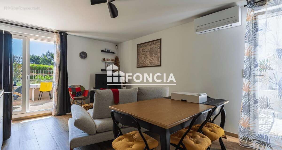 Appartement à HYERES