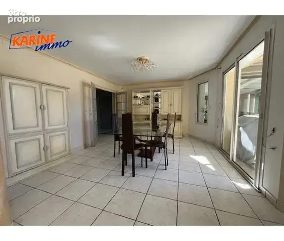 Maison 206 m² à Fontaines-Saint-Martin  - photo 5