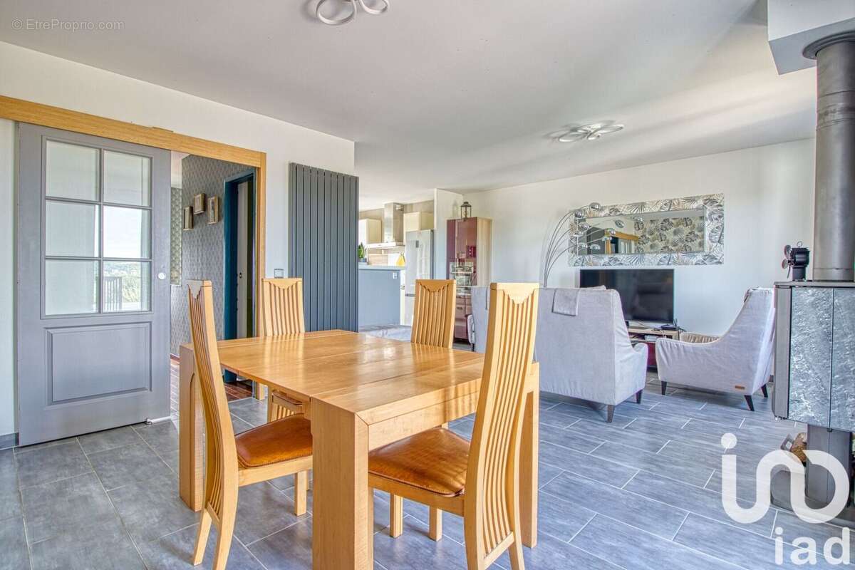 Photo 4 - Maison à EPONE