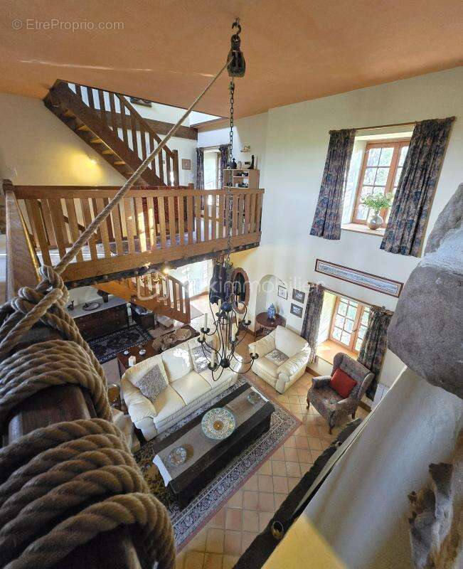 Maison de caractère - Volume, élégance et charme authentique - 182 m² - photo 9