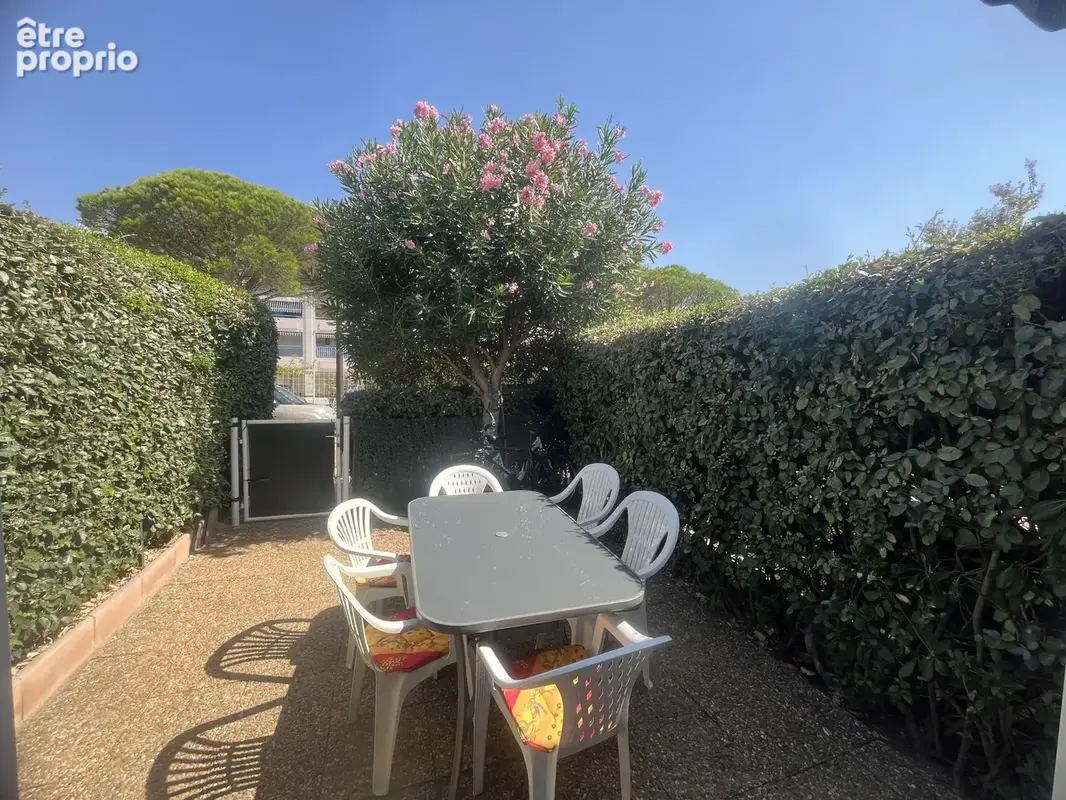 Charmant mazet T3 avec terrasse dans une résidence avec piscine, proche de la plage - photo 6